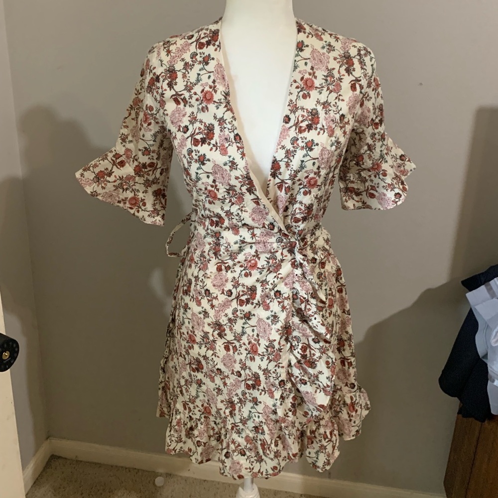 Wayf Floral Ruffle Mini Dress - Cream and Red - Picture 2 of 4
